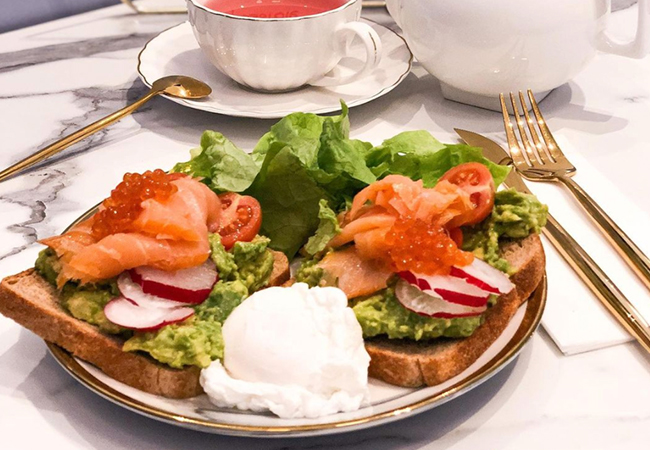"Refined" - Gault&Millau
​Christie&rsquo;s Bakery​ (Plainpalais 7/7 & Corsier): Afternoon Tea, All-Day Brunch & More. 1 Voucher = CHF 65 Credit

Charming English-style tearoom bakery with an all-day menu of homemade pastries, pancakes, toasts, salads & more, for eat-in & take-away
 Photo