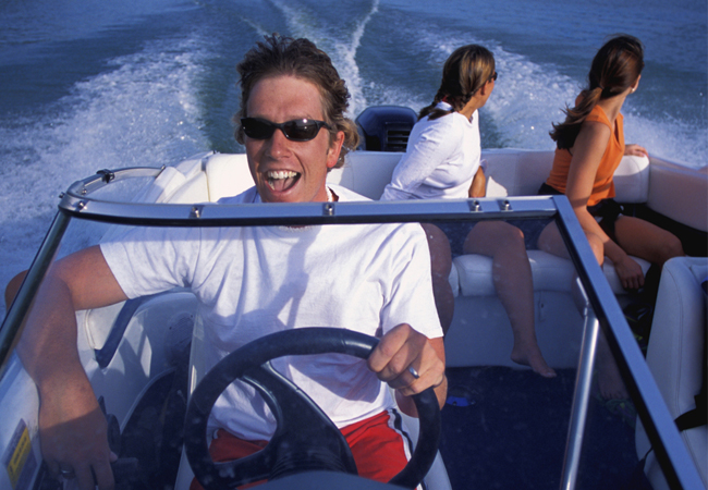 Valid All Summer
4 or 8 Private Motorboat Practical Lessons on Lake Geneva with Mora Mora (near Jet d'Eau) in English or French

Learn for fun or for taking the Skipper Licence cantonal exam. Departure from Port des Eaux-Vives (near Jet d'Eau)
 Photo