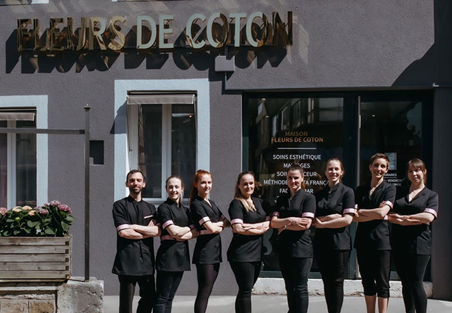 “Identical results to Botox but more natural" - ELLE
1 or 3 HIFU Lifting Facials at Fleurs de Coton (Eaux-Vives): Rated 4.8 Stars on GoogleFacial based on ultrasound lifting technology - with results that the Beauty press is raving about
 Photo