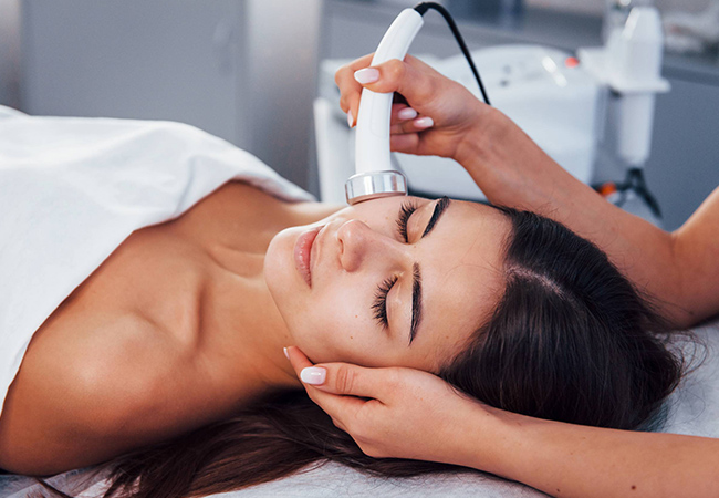 5 Stars on Google
Sense of Beauty (near Shopping Street):


	Massage: 180 79
	Facial: 220 79
	Mani-Pedi 169 89



Opened in 2022 and already rated 5 stars on Google
 Photo