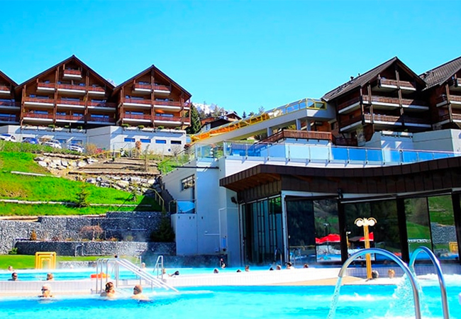 Valid 7/7 Until DecemberBains D'Ovronnaz Thermal Baths & Spa (Valais): 2 Entries with Option for Overnight Stay

600m2 of water relaxation with pools, hammams, ice baths, infrared saunas & more. Just 2h from Geneva / 1h15 from Lausanne
 Photo