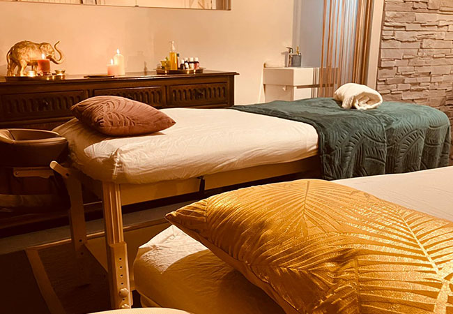5 Stars on Google
Odésia Natural Beauty Center (Carouge)


	Facial / Massage: 130 69
	Lymphatic Drainage or Body Ritual: 180 99​​


Using natural & organic products with no additives + no animal testing 
 Photo
