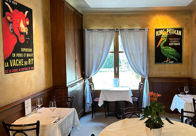 “We can't get enough!” - Tribune de Genève

French Cuisine at Le P'tit Carougeois (Carouge): CHF 100 Food Credit 

Iconic Carouge restaurant in business 50+ years, by the team that also owns the Gault&Millau-recommended L'Odeon
 Photo
