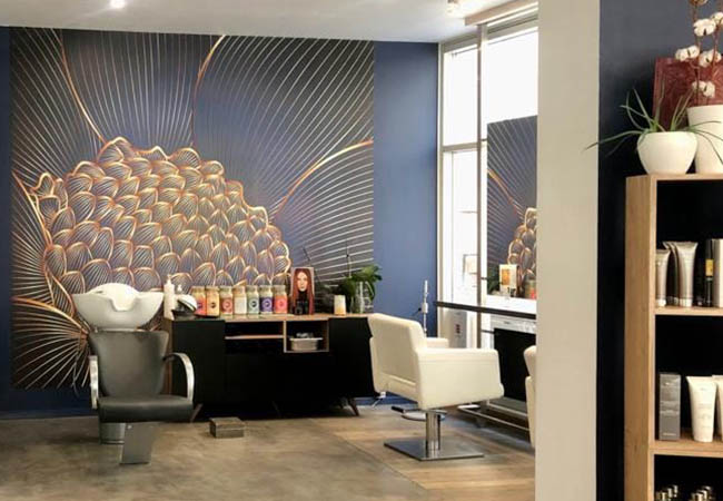4.8 Stars on Facebook

Les El&eacute;gantes Hair Salon (Terrassi&egrave;re):


	Cut: 131 69
	Cut & Color: 222 129
	Cut & Highlights / Balayage: 302 179


All options also include treatment mask
 Photo