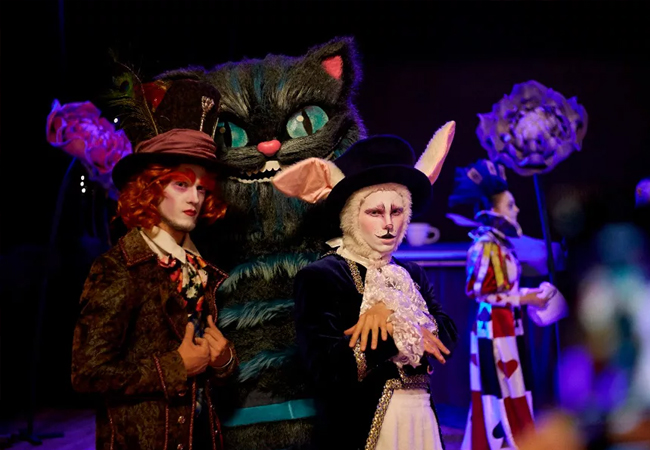 For Kids & AdultsAlice Amazing Circus Show: March 13, 19h @ BFM

Join Alice, Cheshire Cat, the Mad Hatter & more Wonderland characters in this colorful animal-free circus
 Photo