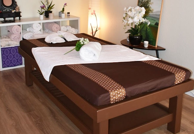 5* on Google
1h Thai Massage at Prana (Cornavin)
ASCA-certified massage therapist Tarntip (female) grew up in Thailand, trained in Bangkok and was qualified in Geneva
 Photo