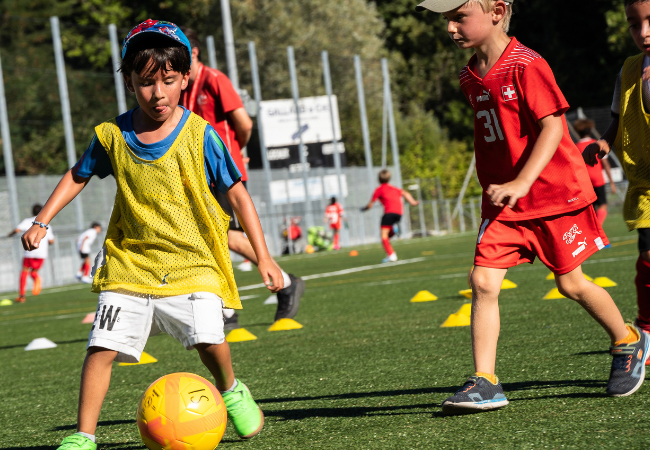 Ages 3-12
Soccer Courses for Boys
& Girls of All Levels with InterSoccer(Geneva & Vaud). Starts March, Lasts 14-17 Weeks


	Courses happen weekends or after school
	Geneva: Chêne-Bourg, Nations, Thonex, Versoix & Vernier
	​Vaud: Lausanne, Pully, Etoy, Nyon

 Photo