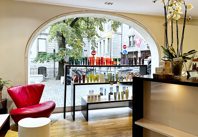 4.3* on Google

AVEDA&reg; Hair Salon (Old Town)​​​​​


	Cut:  CHF 135 79
	Cut + Scalp Treatment: CHF 215 99
	
	Come see why AVEDA is one of the world's leading elite hair salon brands

 Photo