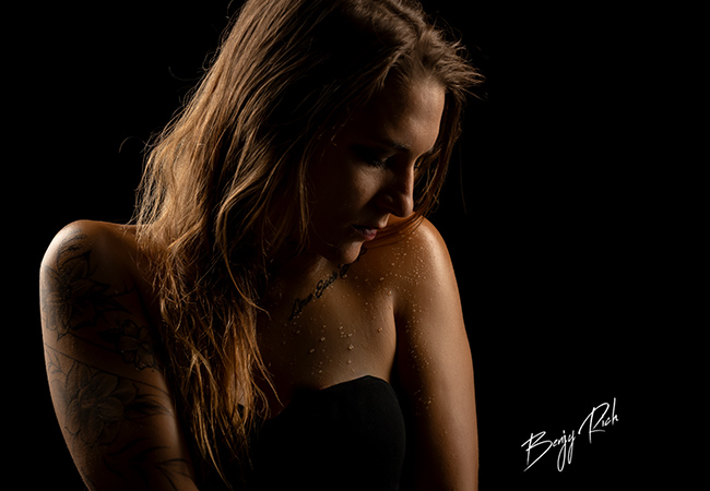 5* on GoogleProfessional Studio Photoshoot for Up to 10 People with Benjy Rich (Grand Lancy)

For family / individual / couple / maternity / group shoots. Benjy has 13 years experience and a super-power of making folks look their best
 Photo