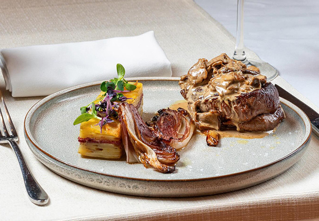 Recommended by 92% of BuyClubbers
Italian 7/7 at Indigo (Champel): CHF 100 Food & Drinks Credit

From homemade pizzas to Sardinia grilled octopus, Milanesa Beef & more at Champel's family-friendly trattoria​​​​​​​
 Photo