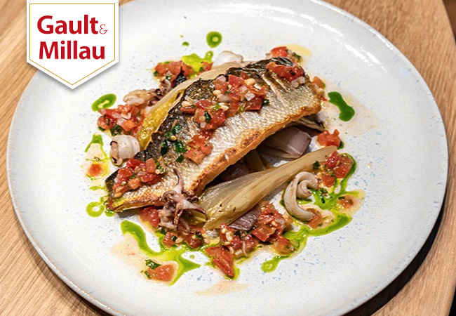 Gault&Millau SelectionBistrot Le Métropole (near Jardin Anglais): CHF 120 Credit Valid Dinner & LunchContemporary bistrot classics that Gault&Millau says are "infused with creativity"
 Photo