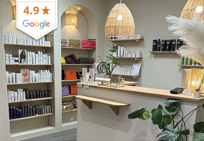 4.9* on GoogleDany & Co Hair Salon @ Hilton Hotel (Grand Saconnex)


	Cut: 137 CHF 79
	Cut & Color: 299 CHF 149
	Cut & Highlights: 413 CHF 239
	Tannin Straightening: 550 CHF 299


 
 Photo