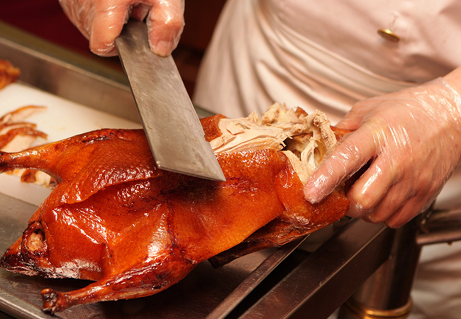 "Hidden gem" - Gault&Millau

3-Service Chinese Peking Duck for 2 at La Baguette d'Or (Plainpalais)Crispy, juicy & legendary - authentic Peking Duck at one of Geneva&rsquo;s top Chinese restaurants
 Photo