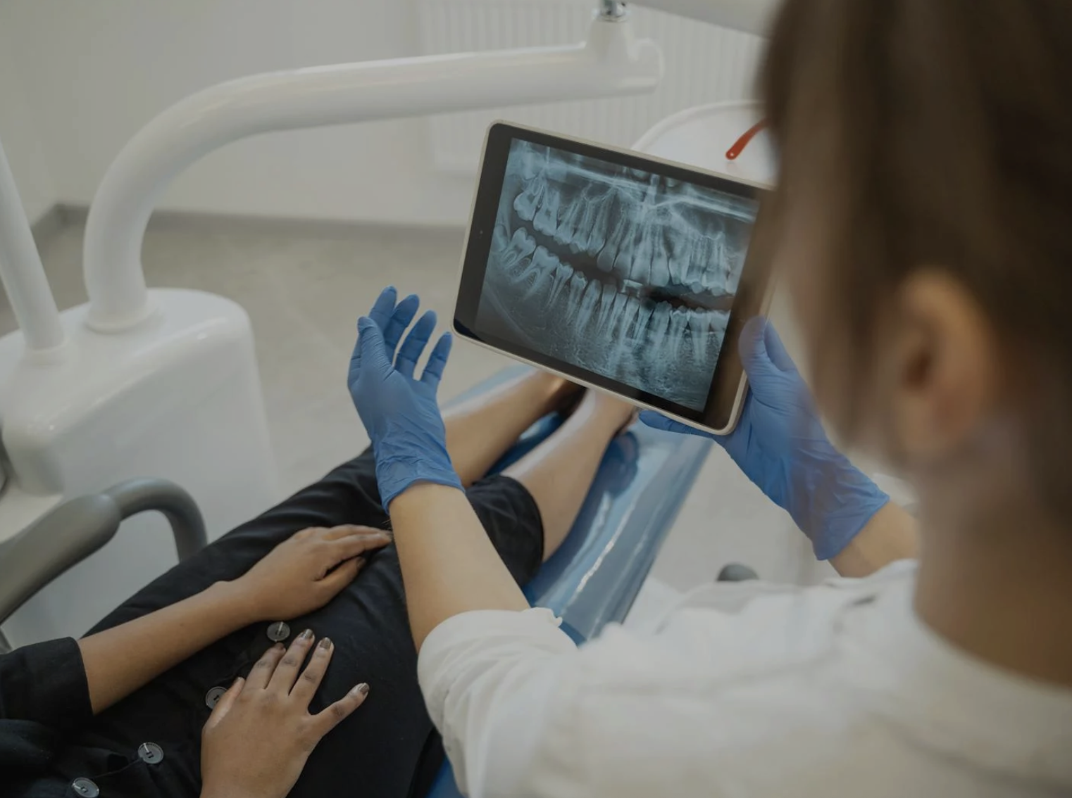 4.9* on Google
Dental Cleaning + Dentist Checkup at Dentovive (Eaux-Vives / Nyon)

All treatments (incl cleaning) done by Swiss SSO-certified dentists. Option for orthodontic checkup
 Photo