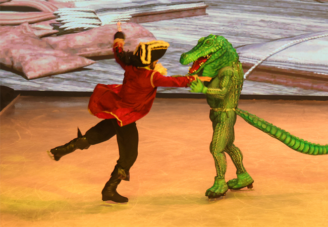 For All Ages
​​​​​Peter Pan on Ice: Wed, Dec 10, 18h @ BFM​​​​​​Dazzling figure skating & aerial acrobatics bring to life Peter, Tinkerbell, Hook & of course a hungry ticking Croco
 Photo