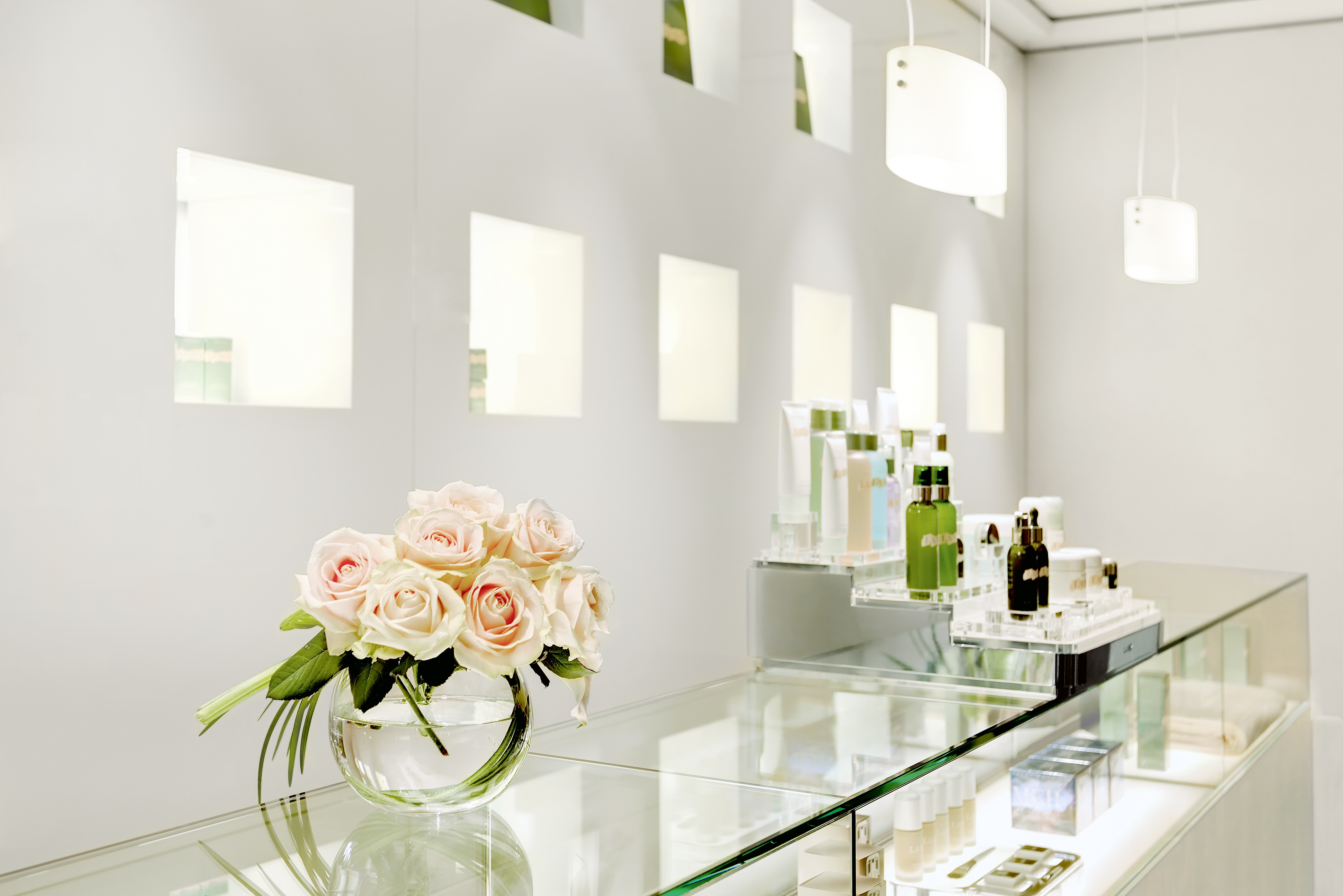 Great Xmas Gift Idea
LA MER® Spa at President Wilson5* Hotel: Massage or Body TreatmentUltimate 7/7 pampering in one of Geneva's most luxurious spas
 Photo