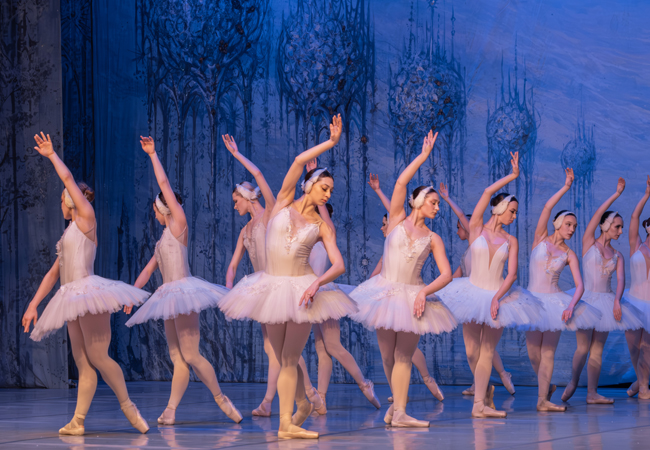 "Kniazkov is a beautiful technician" - DanceMagazine​​​
Swan Lake Ballet @ BFM: December 7 @ 20h. Starring Oleksii Knyazkov: Kharkiv National Opera House SoloistWith live orchestra + 50 dancers of United European Ballet
 Photo