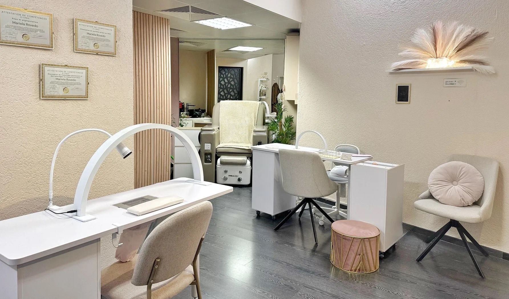 4.5* on Google Semi-Permanent Mani+Pedi at Warmi (near Manor)

Recommended by 92% of BuyClubbers
 Photo