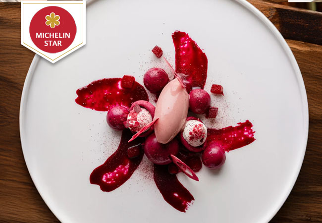 1* MichelinTOSCA: 6-Course Chef's Menu for 2 PeopleGourmet dining at Geneva's highest-rated Italian restaurant
Valid dinner or lunch.
 Photo