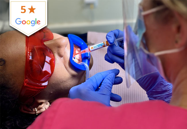 5* on GoogleDental Cleaning at iDental Studio (Carouge). With Options for Dentist Check-up or Whitening

A brighter smile is just one appointment away
 Photo