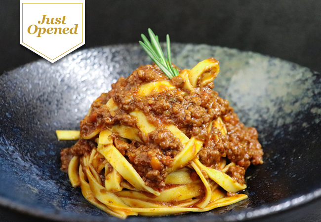 "One of Geneva's 10 best Italians" - Gault&Millau
New in Carouge: 3-Course Italian Menu for 2 at La Maison Rouge by Rag&ugrave;
Award-winning Rag&ugrave; just moved from Eaux-Vives to Carouge&rsquo;s iconic &ldquo;Red House&rdquo; - with the same wow cuisine
 Photo