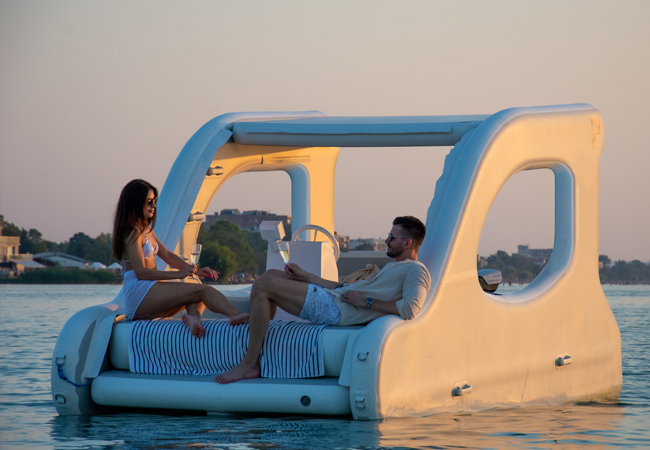 4.6* on Google
Hulu Boats: Your Private Floating Lounge On Lake Geneva - No License Needed

2h or 3h private boat rental for up to 6 people, complete with rooftop deck, sound system & ice cooler


 Photo