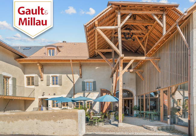 "Irresistible" - Gault&Millau
La R&ocirc;tisserie de la Ferme (Collex-Bossy): CHF 110 Food & Drinks Credit

Unique experience with spit-roast pork on an open flame and private kids' play area
 Photo