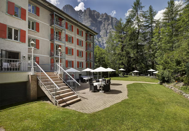 "Exceptional" - Hotels.com
Leukerbad (Valais): Les Sources des Alpes 4* Residence & Spa
1 or 2 nights in Switzerland's best-known thermal-spa village, at a boutique property with its own thermal pools & 900m&sup2; spa





 
 Photo