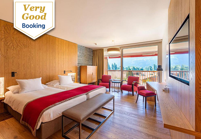 "Very Good" - Booking.com
Bains de Saillon Baths & Hotel 4* (Valais): 1 or 2 Nights
Cool down in the Alps: ice waterfall, cold-pool, jets-river, Thermal pools & more. 1h40 from Geneva / 1h from Lausanne
 Photo