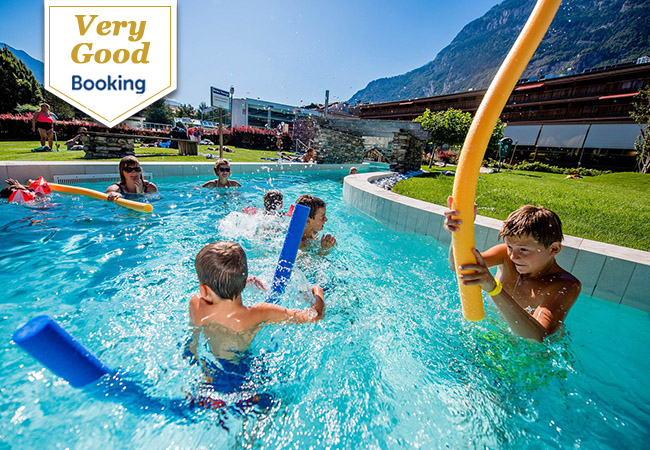"Very Good" - Booking.com
Bains de Saillon Baths & Hotel 4* (Valais): 1 or 2 Nights
Cool down in the Alps: ice waterfall, cold-pool, jets-river, Thermal pools & more. 1h40 from Geneva / 1h from Lausanne
 Photo