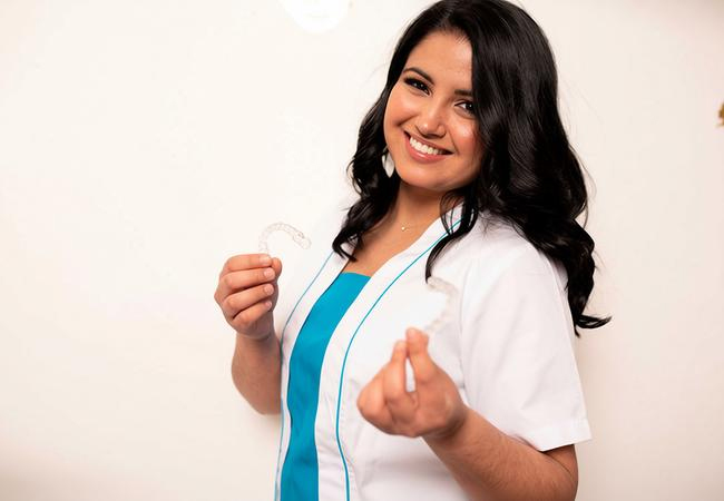 4.9* on Google
Dental Cleaning or Whitening at Dr Martins Clinic (Champel)

With option for dentist check-up.
Managed by Dentist with 30 years experience
 Photo