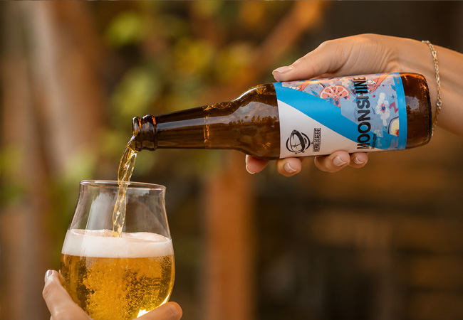 Made in Vaud
La N&eacute;buleuse Craft Beer: 
24 Bottles with Delivery
Selection of best-selling beers from Vaud's award-winning microbrewery IPA, White Belgian or Ale




 
 Photo