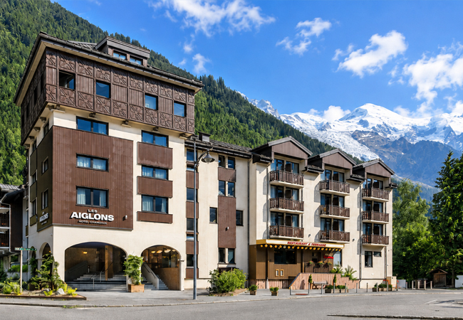 "Excellent" on Hotels.com
Chamonix Les Aiglons 4* Hotel & Spa: Overnight Stay for 2 + Breakfast + Spa Access

Wake up to Mont Blanc views, explore everything Chamonix has to offer, then  unwind in the spa
 
 Photo