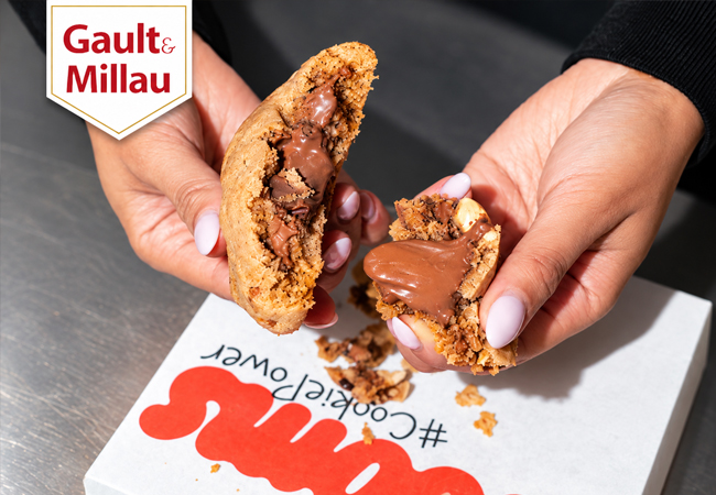 "Indulgent" - Gault&Millau
12 Homemade Cookies from Cooms Cookies (Terrassiere & Cornavin)

Freshly baked cookies in irresistible flavours like Chunky chocolate, Dulche de leche & more. Collect at Cornavin 7/7 or Terrassiere 6/7
 Photo